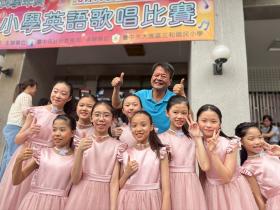 After the performance, the children were full of confidence!